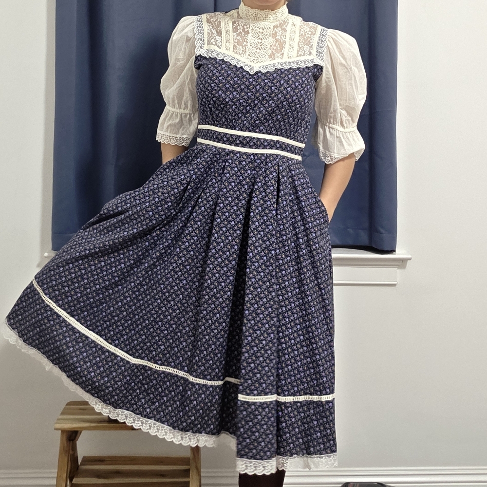 Gunne Sax Navy and Cream Midi Dress